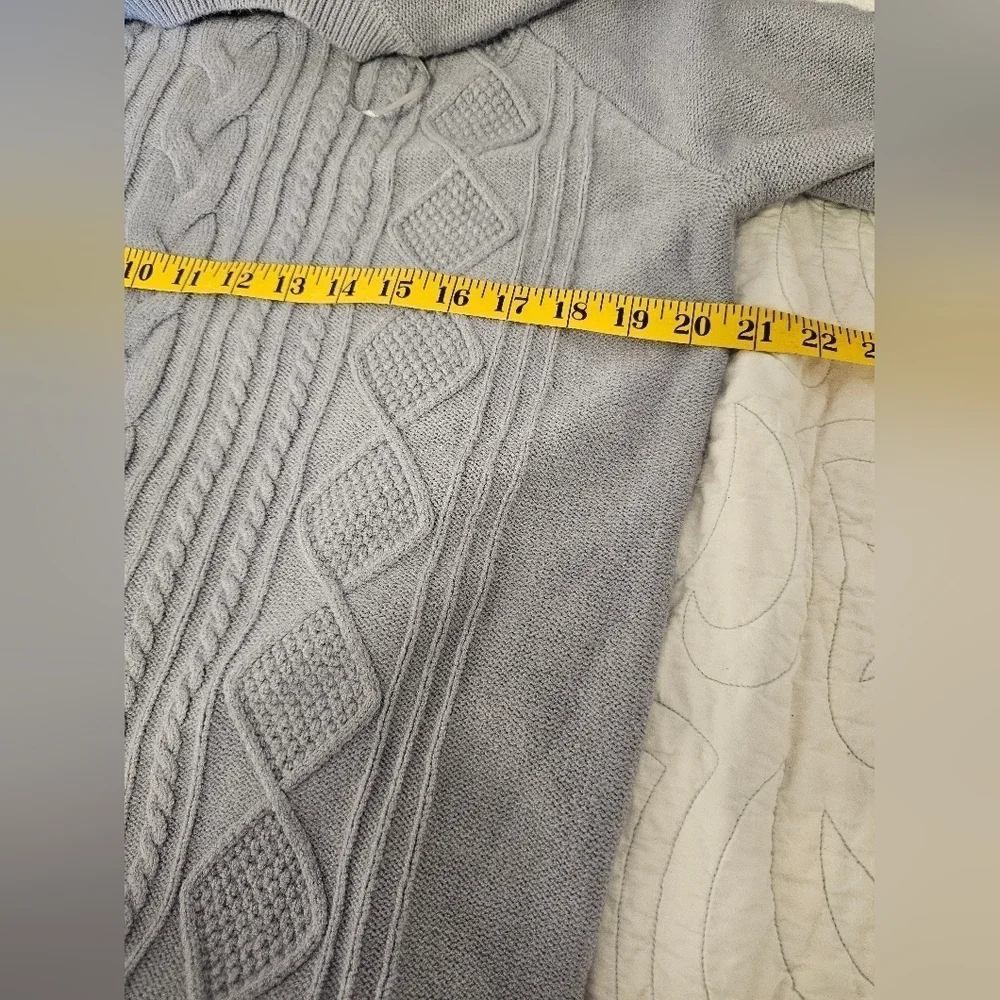 RD Style Light Blue Cable Knit Sweater Womens Size Medium NWOT